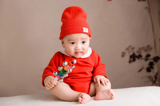 三亚宝宝几个月戴银手镯好 三亚宝宝几个月戴银手镯好